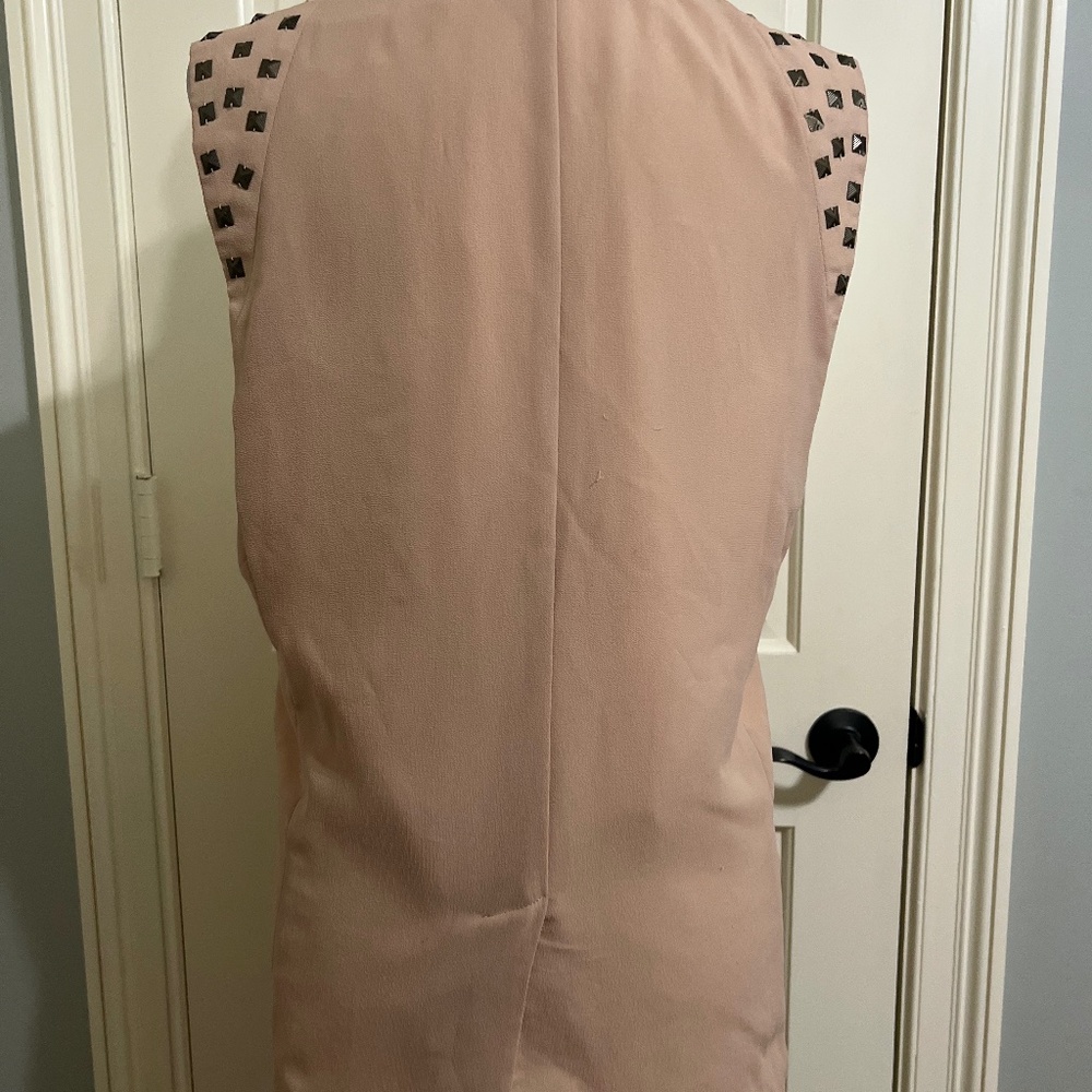 Vest - Picture 3 of 4